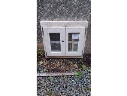 5 Okno plastové, použité