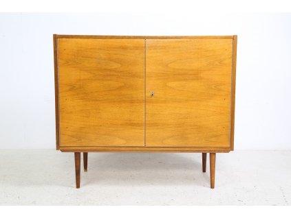 Komoda, knihovna, prádelník, Brusel, retro