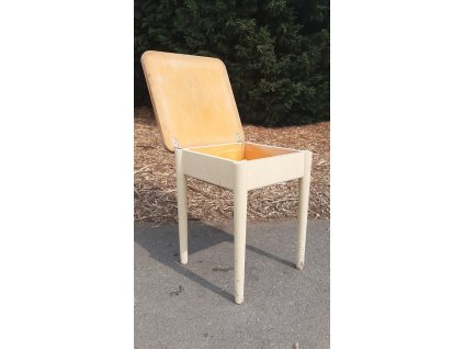 Stolička Stoleček s úložným prostorem