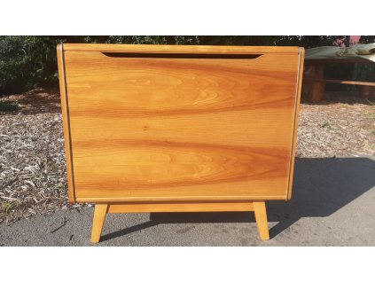 Peřiňák, komoda, skříňka, Brusel, socialismus, 70.-80. léta