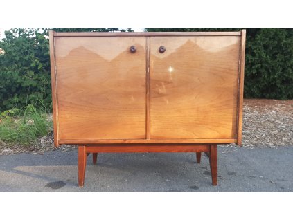 Komoda, prádelník, skříňka, 70.-80. léta, socialismus