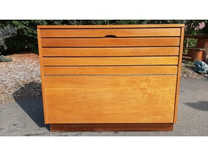 Peřiňák, komoda, skříňka, 70.-80. léta, socialismus, retro