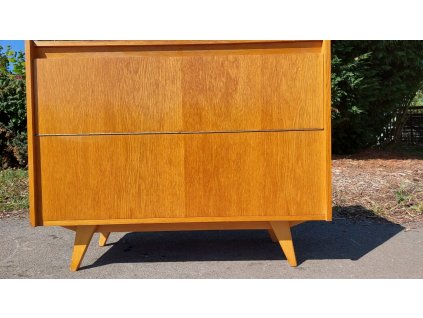 Peřiňák, komoda, prádelník, ložnice, socialismus, retro