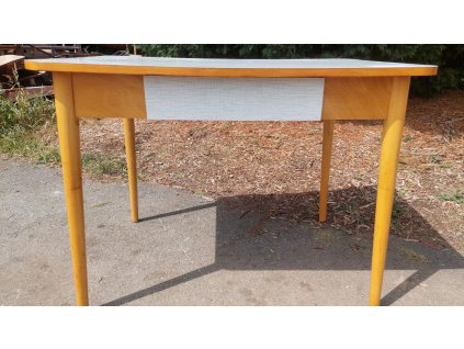 14 Stůl kuchyňský, jídelní,retro, socialismus