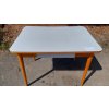 21 Stůl kuchyňský, jídelní,retro, socialismus