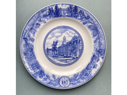 Mělký talíř Wedgwood University of Maine