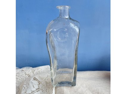 Skleněná lahev