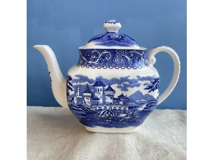 Konvice River Scene 800 ml