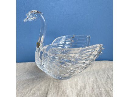 Skleněná labuť