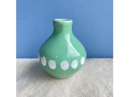 Vázička puntík