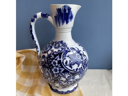porcelánový džbán