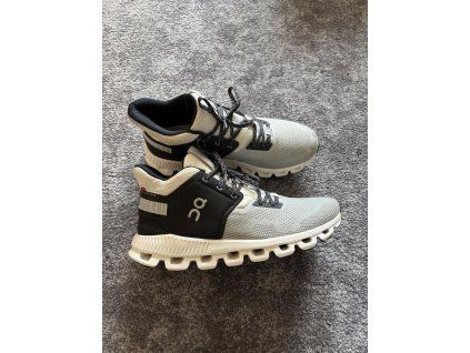 On Running, model Cloud Hi Edge, velikost 42