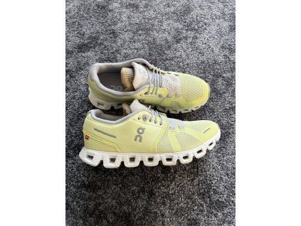 On Running, model Cloud 5, velikost 38