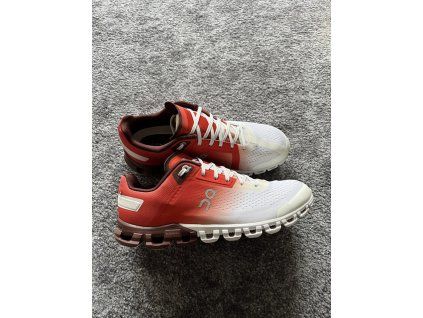 On Running, model Cloudflow, velikost 38,5