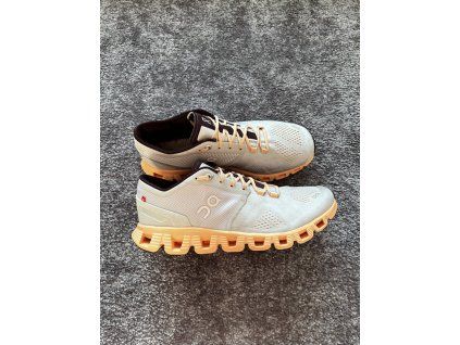 On Running Cloud, model Cloud X, velikost 41