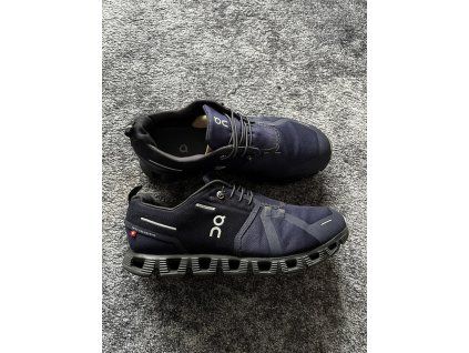 On Running, model Cloud 5 WP, velikost 42,5