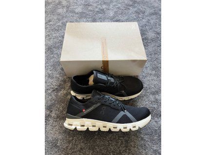 On Running, model Cloud X4 AD, velikost 46