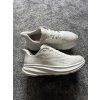 Hoka Clifton 9, velikost 42