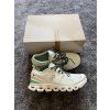 On Running, model Cloud X4, velikost 37,5