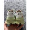 On Running Cloud, model Cloudmonster, velikost 37,5