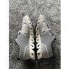 On Running, model Cloud 5 WP, velikost 38,5