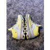 On Running, model Cloudtrax Waterproof. Velikost 38,5
