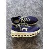 On Running, model Cloudmonster, velikost 42,5