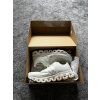On Running, model Cloudflow 4, velikost 45