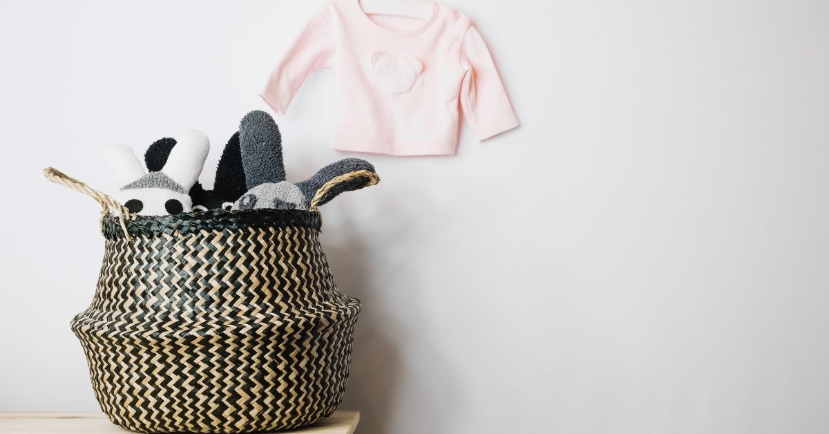 Inspirace: koš na hračky lze udělat z čehokoli