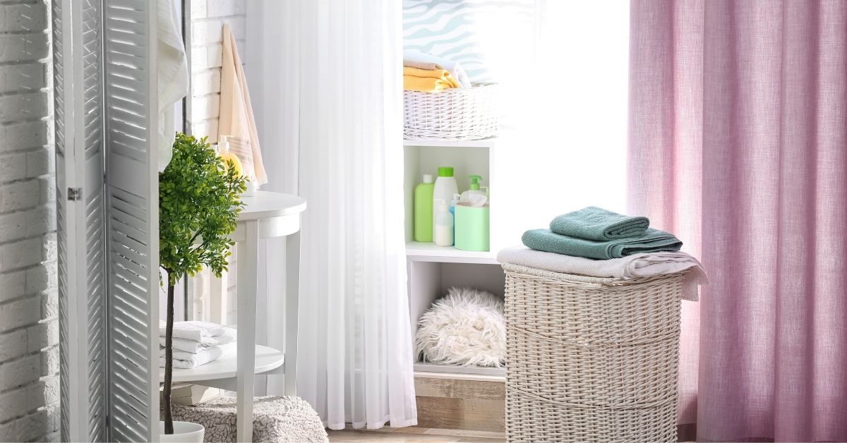 Praktické koše na prádlo v různých stylech a dekorech