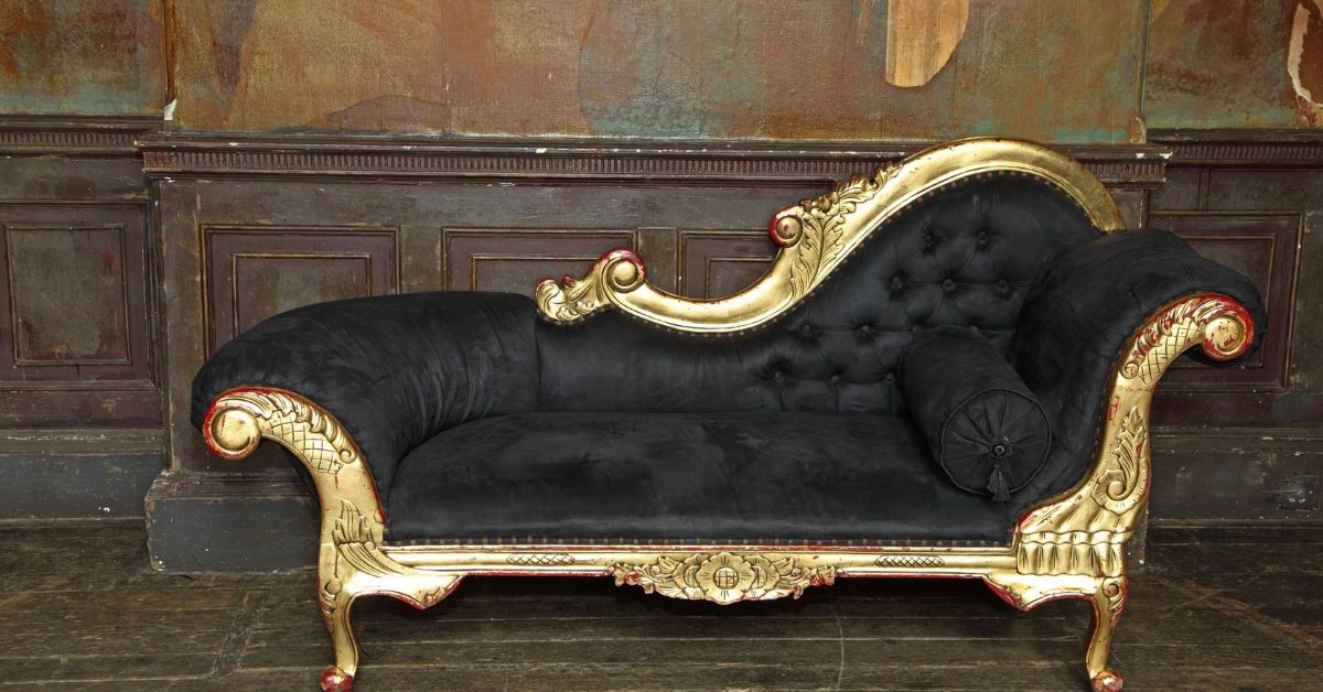 Neříká se chaise longue, ale lenoška. Ta se hezky vyslovuje a ještě líp se na ní odpočívá.