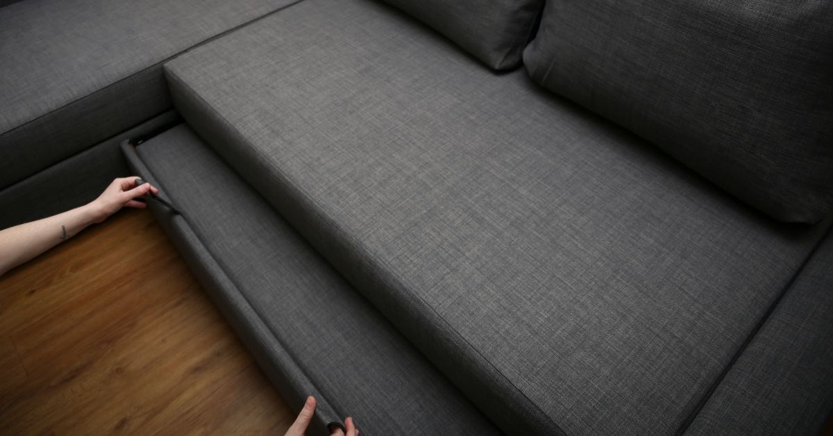 Jak se vybírá rozkládací pohovka? Poradíme vám!