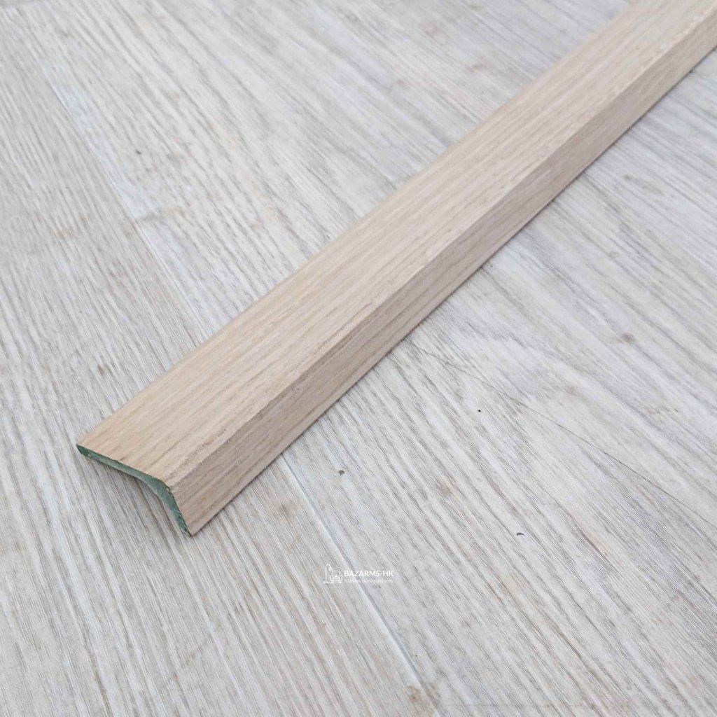 Masivní dubová lišta "L" 247 cm
