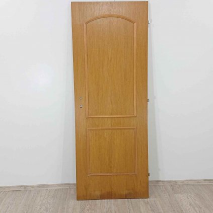 Interiérové dveře 70 pravé dýhované dub Sapeli