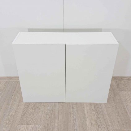 Bílá závěsná koupelnová skříňka 84x66 cm