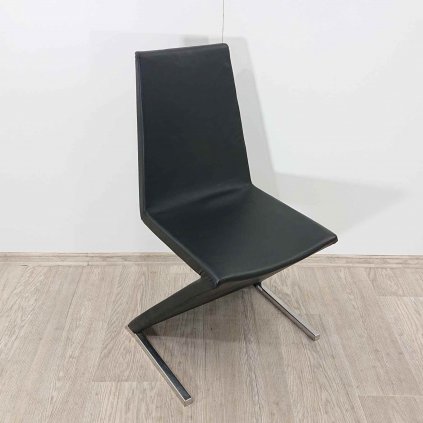 Černá jídelní židle Miniforms Zeta