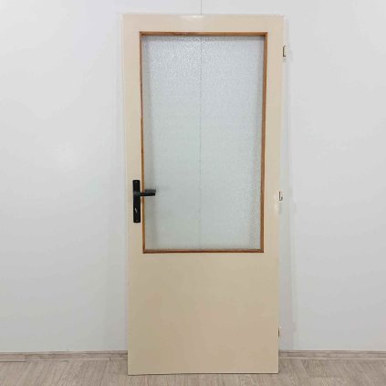 Interiérové dveře 80 pravé prosklené