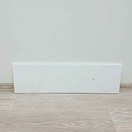 Bílé čelo zásuvky 69 cm