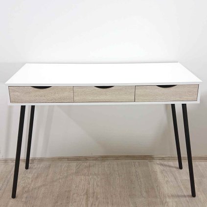 Pracovní stůl s černými nohami