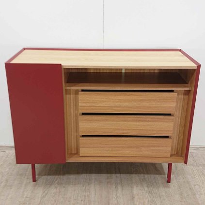 Červená komoda Arista 110x85 cm Teulat