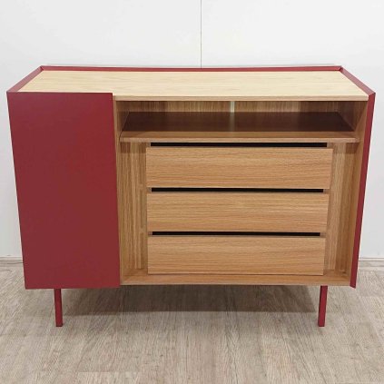 Červená komoda Arista 110x85 cm Teulat