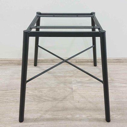 Kovové podnoží v dekoru dřeva pro židli