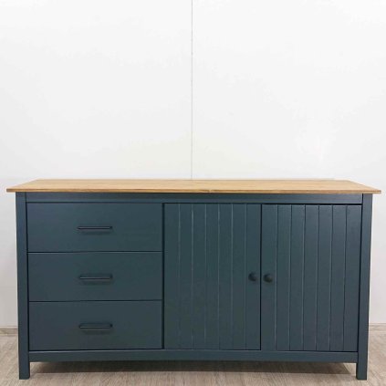 Antracitově šedá dřevěná komoda Marckeric Miranda, šířka 150 cm