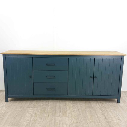 Antracitově šedá komoda z borovicového dřeva 190x80 cm Miranda – Marckeric