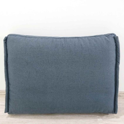 Tmavě modrý polštář na pohovku 65x50 cm