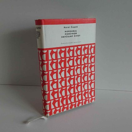 Hordubal, Povětroň, Obyčejný život Karel Čapek