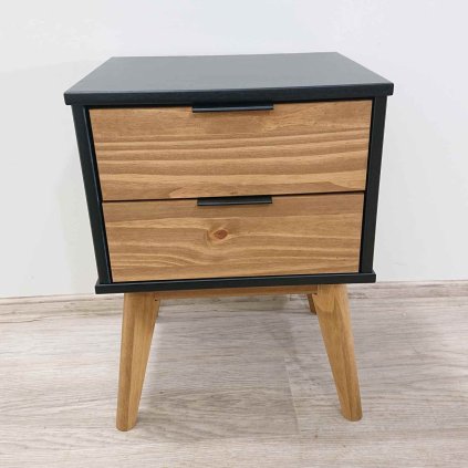 Černý noční stolek z borovicového dřeva Lavis Marckeric