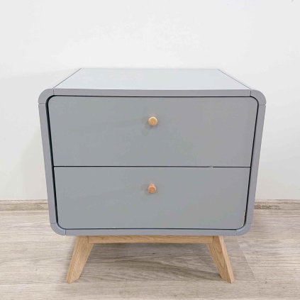 Šedý noční stolek Cassie Storaa