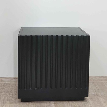 Černý noční stolek Doric Teulat