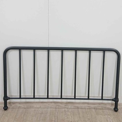 Černé kovové čelo postele 148x83 cm